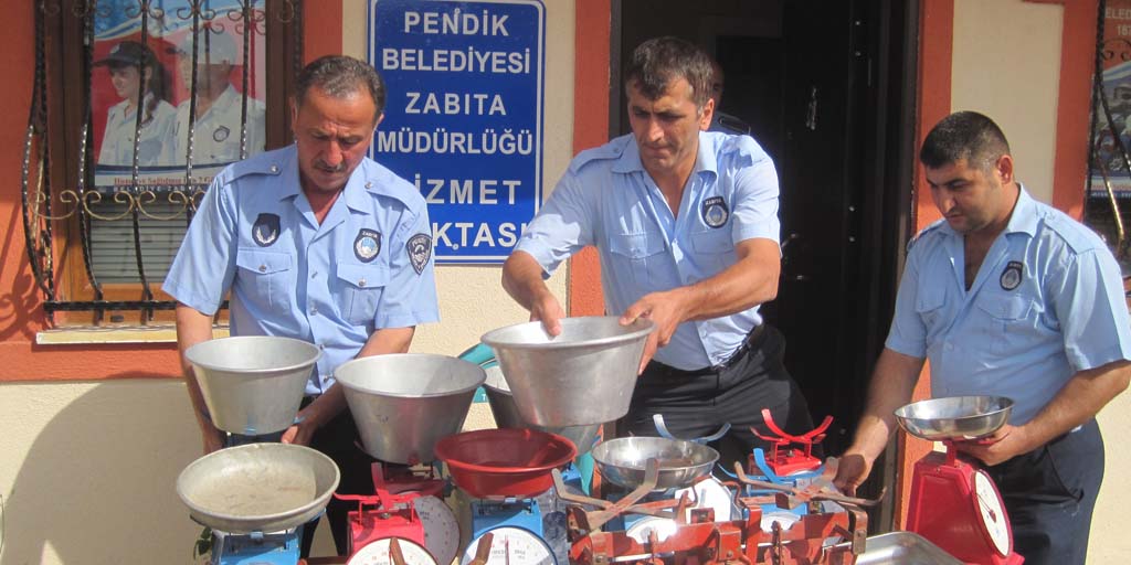 Çarşıdan aldım 3 kilo eve geldim 2 kilo