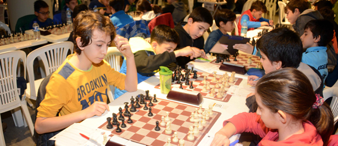 Tuzla'da dev satranç turnuvası; 502 kişi katıldı..