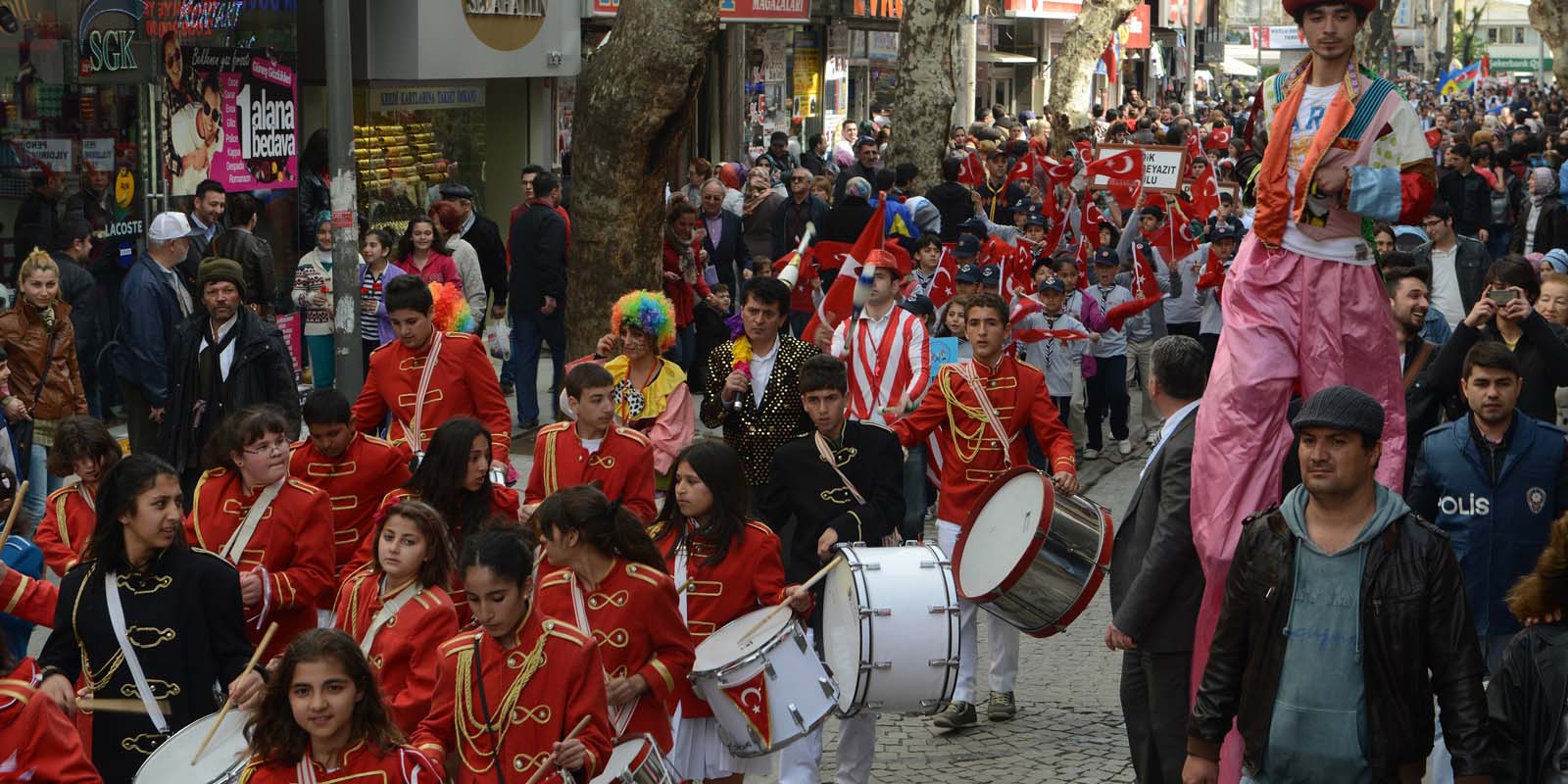 Dünya çocuklarıyla festival başlıyor