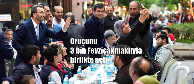 3 bin kişi birlikte oruç açtı