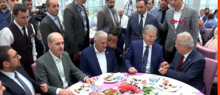 Binali Yıldırım Tuzla'da Doğu ve Güneydoğu Anadolu Kalkınma Vakfı  Temsilcileriyle Buluştu