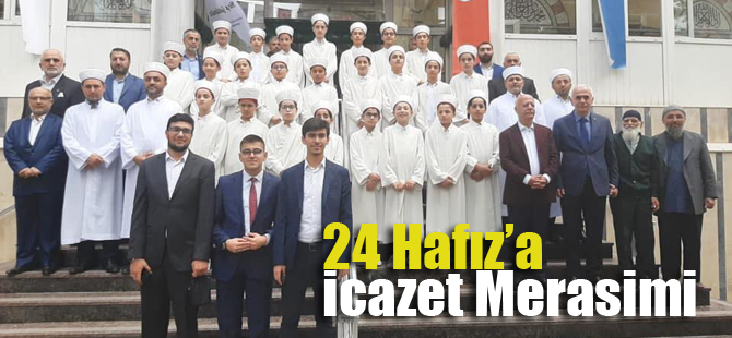 Pendik'te 24 Hafız için icazet merasimi