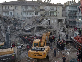 Elazığ depremi sonrası yapılan toplam bağışı açıkladı