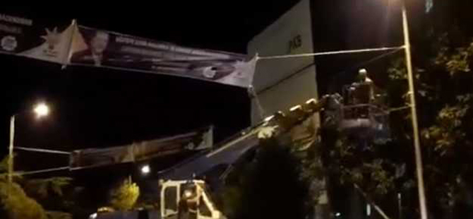 İmamoğlu'ndan Erdoğan pankartlarına gece yarısı operasyonu!