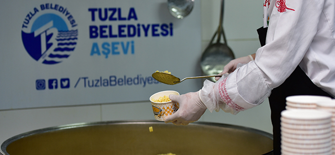 Tuzla'da 2 bin kişiye her gün sıcak yemek