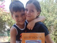 İkizler, Diyabetli Çocuklar Yararına Kitap Yazdı