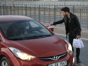 İstanbul Trafiği'nde İftar İkramı