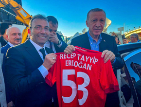 Cumhurbaşkanı Erdoğan'a Pendikspor forması
