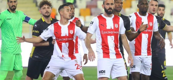 Pendikspor Malatya'da 3 puanı 3 golle aldı