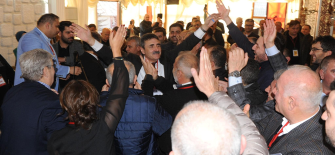Tuzla'da Başkan yeniden Naci Aydın