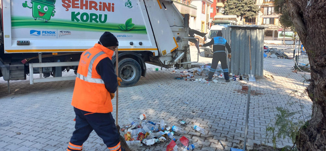 Pendik Belediyesi'nden Deprem bölgesinde temizlik ve dezenfeksiyon çalışması