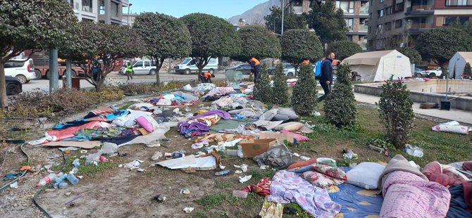 Antakya'yı Pendik Belediyesi temizliyor