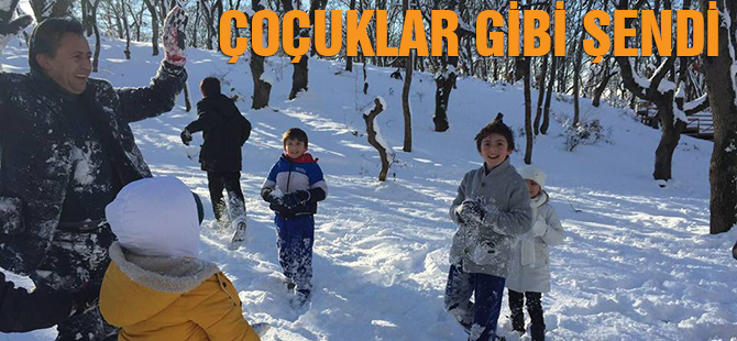 Başkan Yazıcı çocuklarla kartopu oynadı
