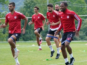 Pendikspor hazırlıklarını Bolu kampında sürdürüyor