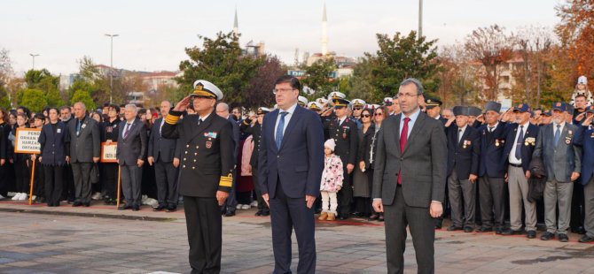 Atatürk Pendik'te saygıyla anıldı