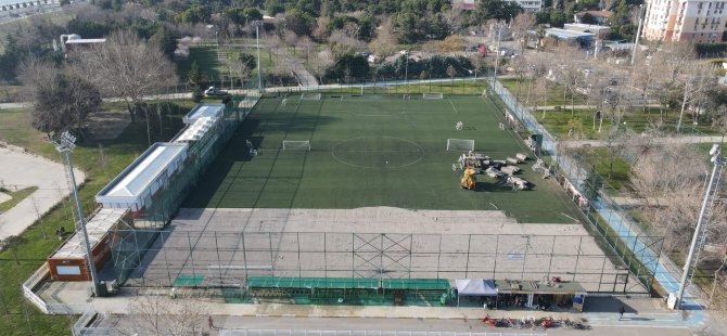 100. Yıl Parkı Futbol Sahası Yenileniyor