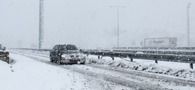 Mega Kent beyaza büründü!