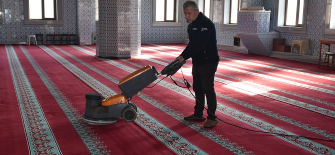 Pendik’te Camiler Ramazan'a Hazır