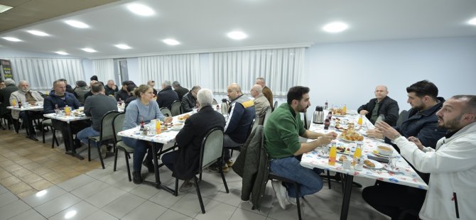 Pendik Esnaf Odası'ndan 1.000 kişiye iftar