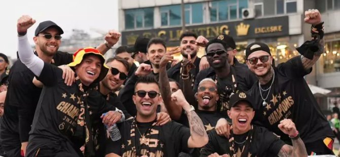 Galatasaray'dan görülmemiş şampiyonluk kutlaması!