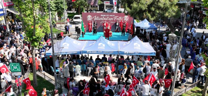 Pendik?te İstanbul?un Fethi?nin 572. Yıl Dönümü Coşkuyla Kutlandı