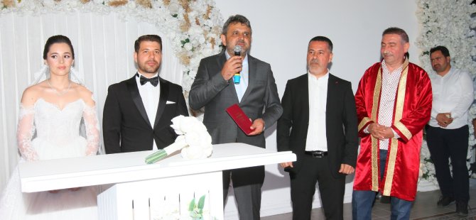 Mustafa Şahinyılmaz oğlunu evlendirdi