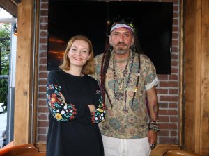SAİT EMRE GÜNEŞ BİZİM MEMLEKETİN KEDİSİ KÖPEĞİ BİLE ATARLI