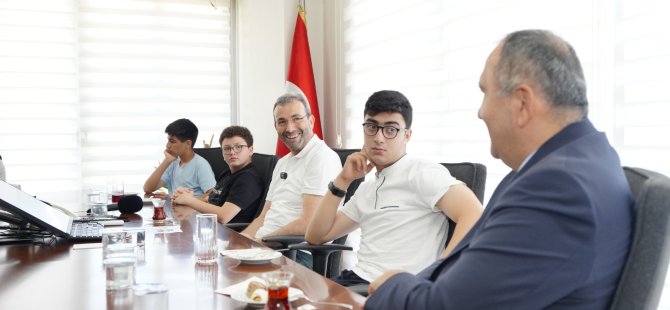 Ahmet Cin, Pendikli LGS Şampiyonlarını Ağırladı