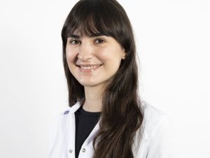 KLİNİK PSİKOLOG AYŞE TOPAK UYARIYOR: “OKULA DÖNÜŞ SÜRECİNDE BU HATALARI YAPMAYIN!”