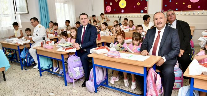 Yeni eğitim öğretim yılı Pendik'te törenle açıldı