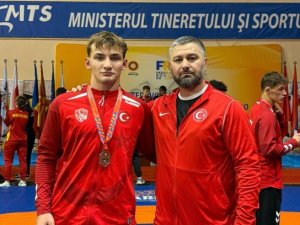 Pendikli İsmail Hakkı Güreşte 3. oldu