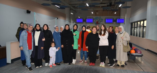 Pendik'te Kadınlara Özel Bowling Turnuvası