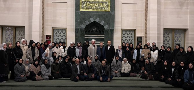 Pendik'te liseliler Sabah Namazı'nda buluştu