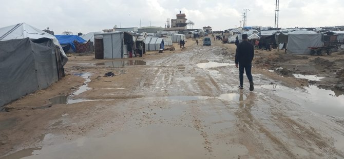 Gazze’de Kış Şiddetlendi