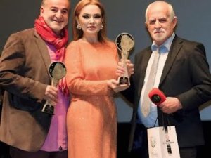 USTAYA VEFA MESLEĞE SAYGI GAZETECİ ÖDÜLÜ ŞABAN MERGÜL’ÜN