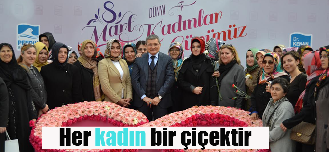 Dünya Kadınlar Gününde fotoğraflar Başkan Şahin'den