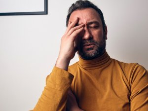 Sosyal Medyada “Kendi Kendine Psikiyatrik Tanı Koyma” Trendi!