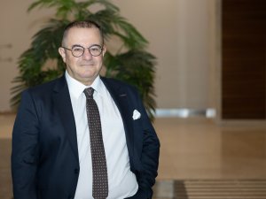 BARIŞ MASASININ DEVRİLMESİ DÜNYADAKİ TİCARET DENGELERİNİ BOZACAK