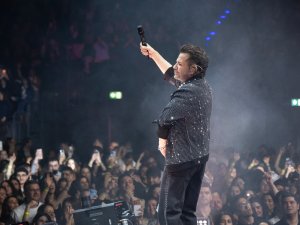 Düsseldorf’ta Kenan Doğulu Gecesi