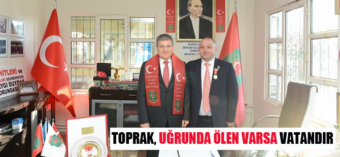 Vatan için seve seve canımızı veririz