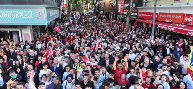 Milli Takım Pendikliler'i ve tüm Türkiye'yi üzdü! 15 bin kişi kahroldu..