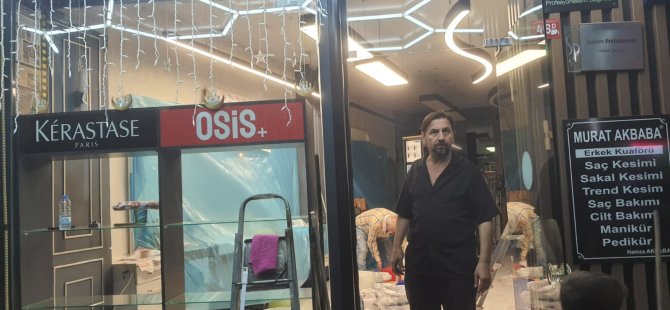 Pendik Kaynarca'da Kuaför dükkanı yandı