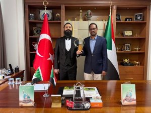 Akif Manaf’a “Sudan-Türkiye Barış Ödülü”