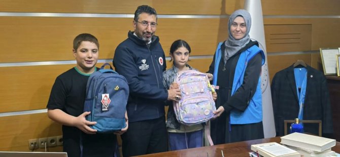 Pendik'te öğrencilere kırtasiye desteği