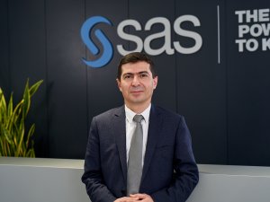 Güvenilir Yapay Zekâ Şirketlere 15 Kat Daha Fazla Getiri Sağlıyor