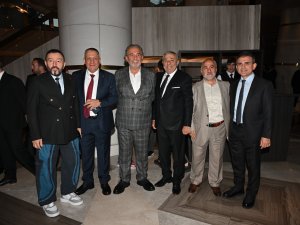 Şafak Sezer, Mustafa Topaloğlu ve Çetin Altay Aynı Gecede Buluştu