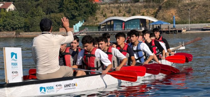 Cumhuriyet Kupası İçin Kürek Çekiyorlar