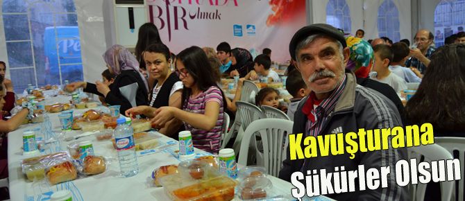 İlk iftarda binlerce kişi oruç açtı