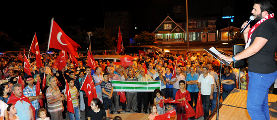 Grup Tillo da, Tuzla'da Demokrasi Nöbetine Katıldı