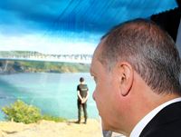 Boğaz'ı üçüncü kez birleştiren Yavuz Sultan Selim Köprüsü hizmete girdi.